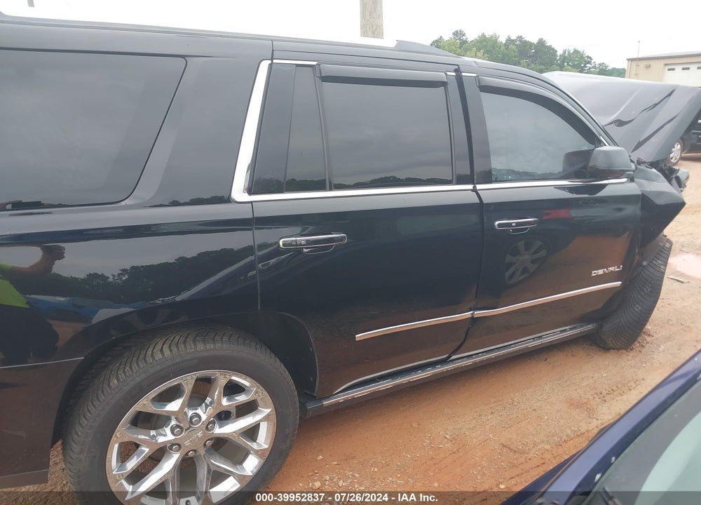 2016 GMC YUKON DENALI VIN: 1GKS2CKJXGR325243