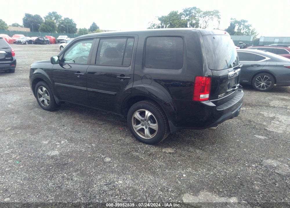 2014 HONDA PILOT EX VIN: 5FNYF4H46EB057683