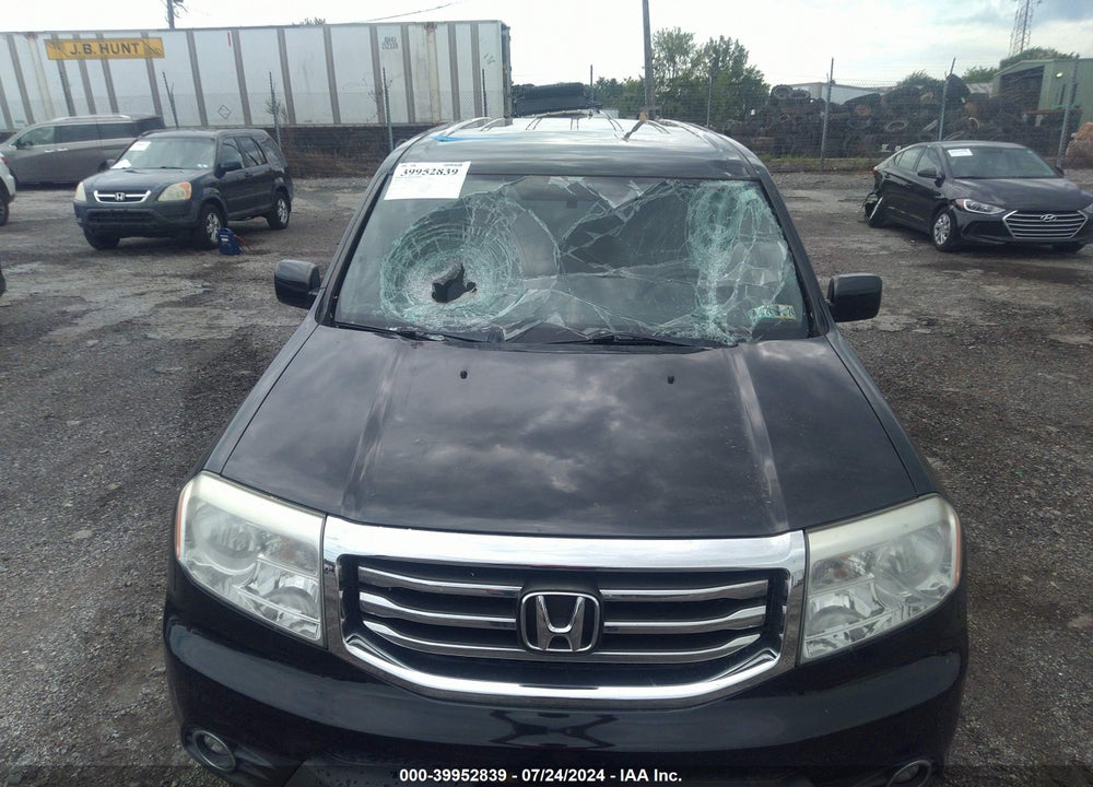 2014 HONDA PILOT EX VIN: 5FNYF4H46EB057683