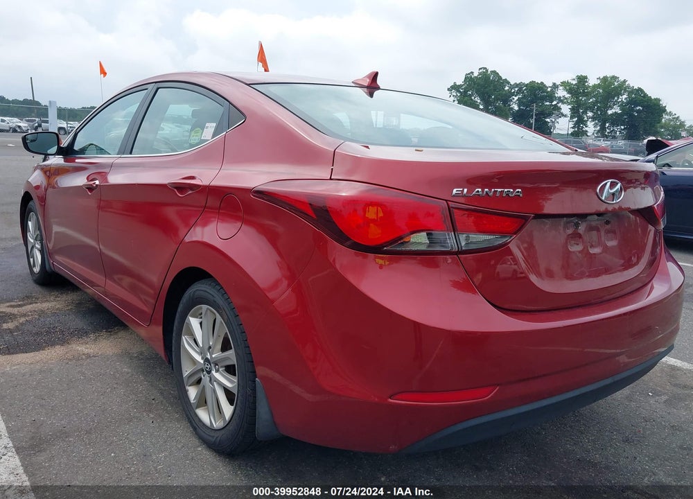 2015 HYUNDAI ELANTRA SE VIN: 5NPDH4AE3FH592954