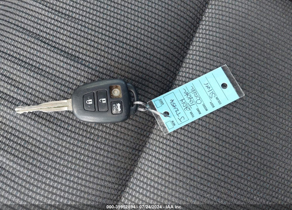 2014 TOYOTA COROLLA VIN: 5YFBURHE9EP165561