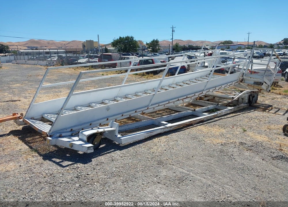 2009 EQUIPMENT GSE 2057AB VIN: 00000000000017354