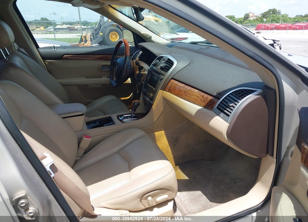 2007 CADILLAC SRX V6 VIN: 1GYEE637X70177808