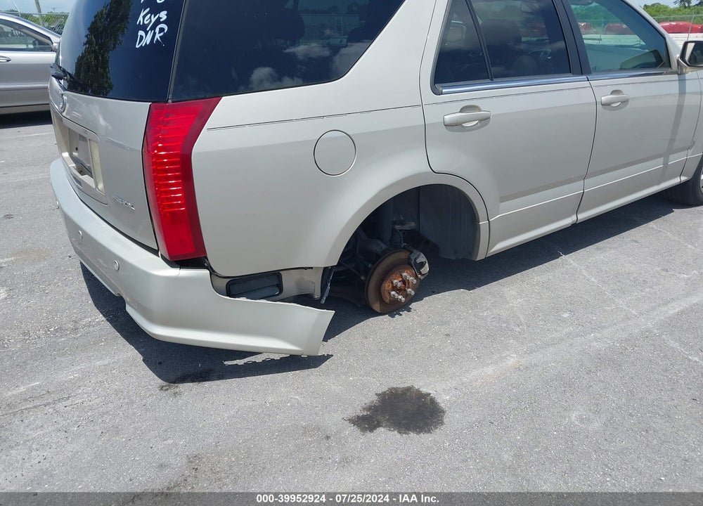 2007 CADILLAC SRX V6 VIN: 1GYEE637X70177808