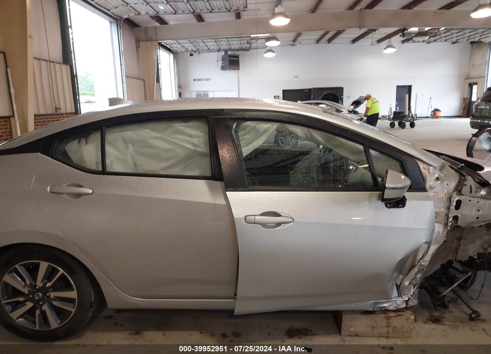 2020 NISSAN VERSA SV XTRONIC CVT VIN: 3N1CN8EV6LL837024