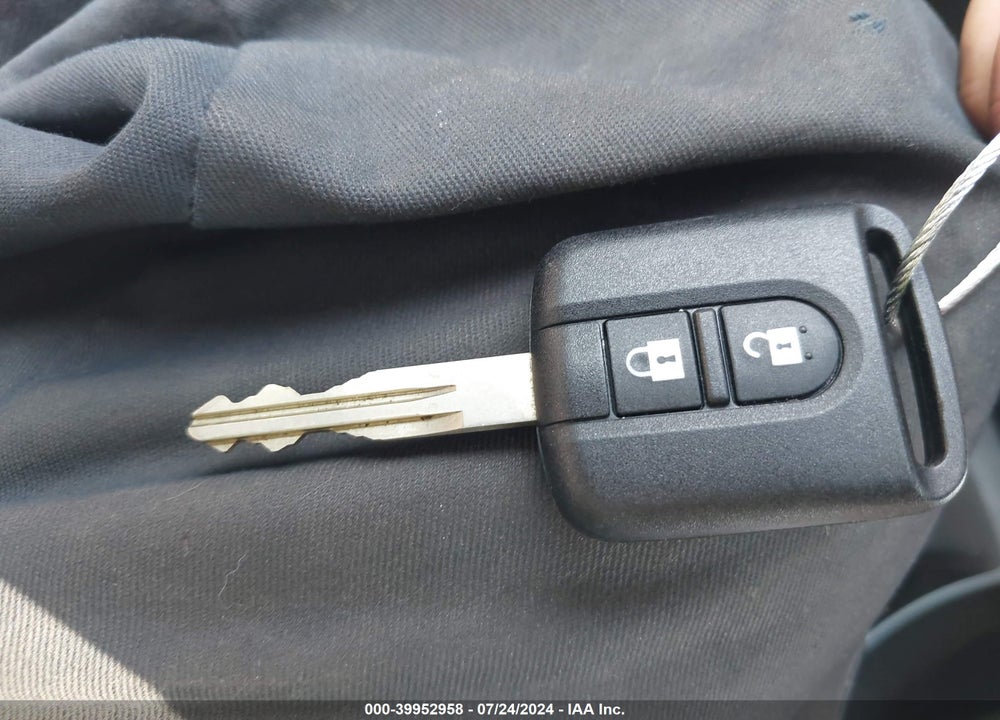 2010 NISSAN VERSA 1.6 VIN: 3N1CC1AP1AL387722
