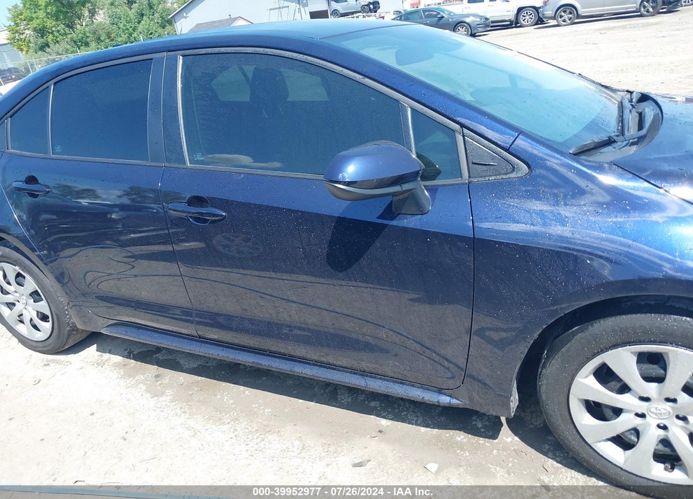 2022 TOYOTA COROLLA LE VIN: 5YFEPMAE1NP353959