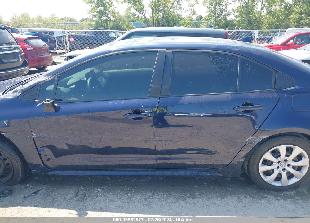 2022 TOYOTA COROLLA LE VIN: 5YFEPMAE1NP353959