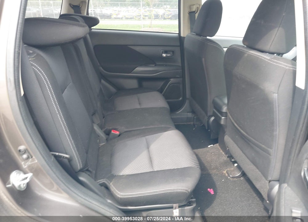 2017 MITSUBISHI OUTLANDER ES VIN: JA4AZ2A39HZ068099