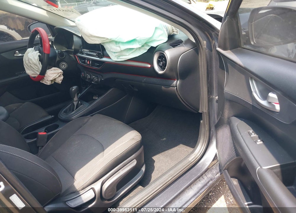 2020 KIA FORTE FE VIN: 3KPF24AD9LE155722