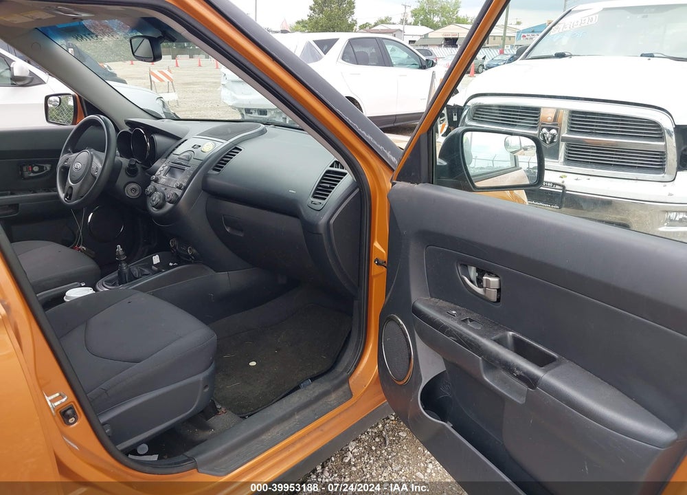 2010 KIA SOUL VIN: KNDJT2A22A7102058