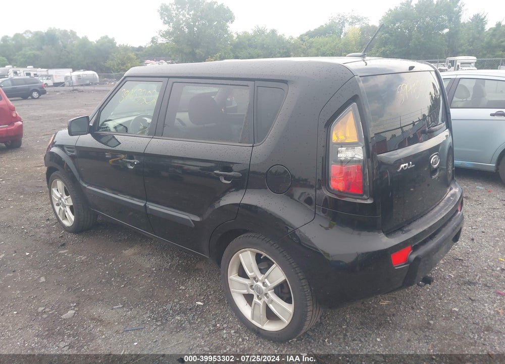 2011 KIA SOUL VIN: KNDJT2A29B7327742