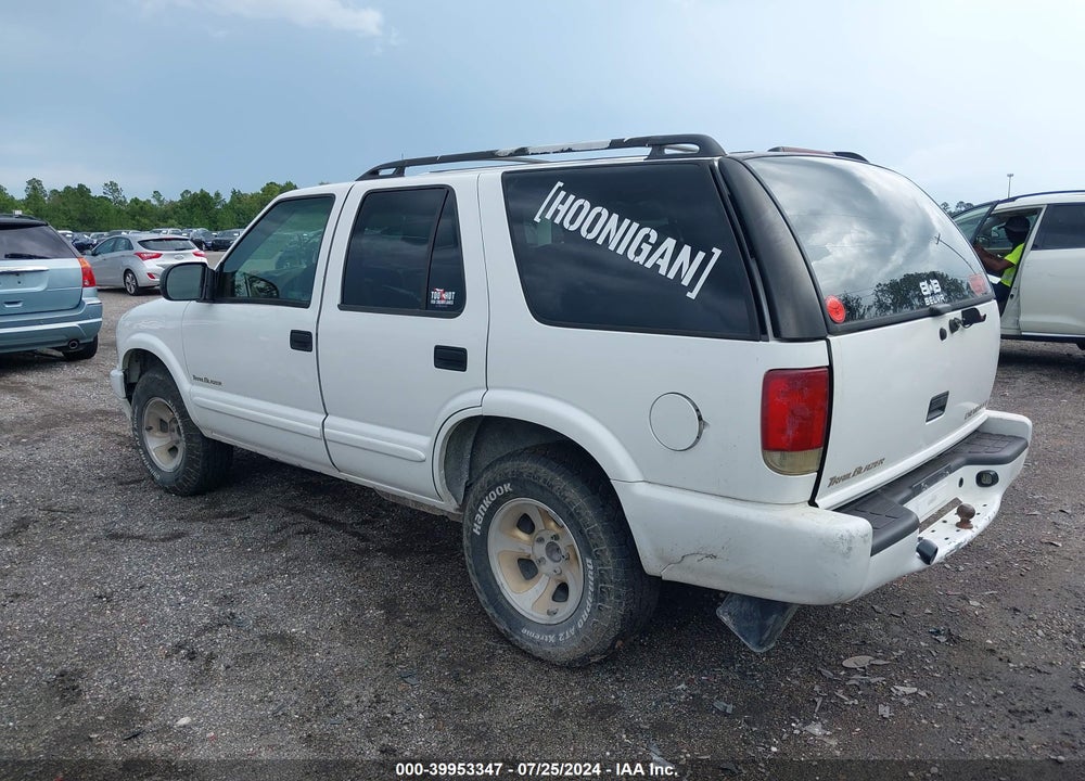 2000 CHEVROLET BLAZER TRAILBLAZER VIN: 1GNCS13W5Y2237135