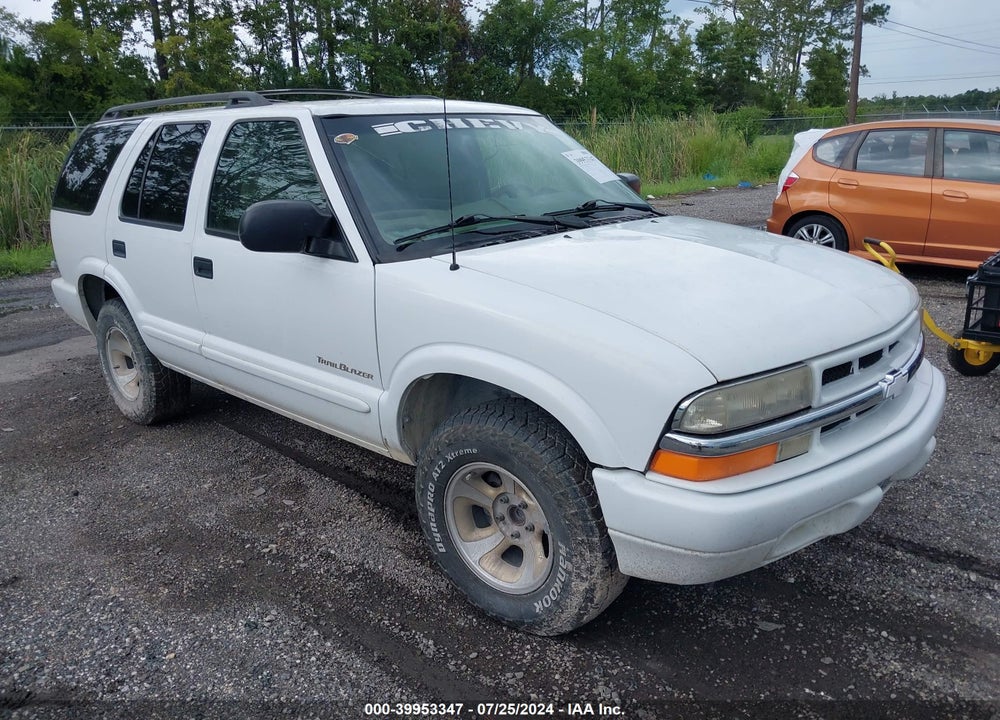 2000 CHEVROLET BLAZER TRAILBLAZER VIN: 1GNCS13W5Y2237135