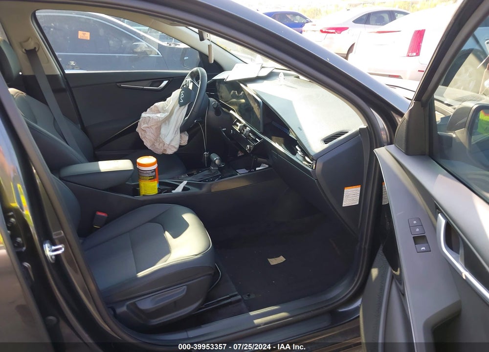 2024 KIA NIRO EX VIN: KNDCR3LE1R5169827