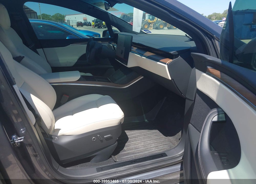 2022 TESLA MODEL X DUAL MOTOR ALL-WHEEL DRIVE VIN: 7SAXCBE58NF362918