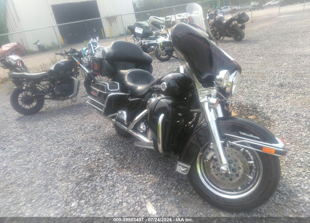 2007 HARLEY-DAVIDSON FLHTCUI VIN: 1HD1FC4177Y687477