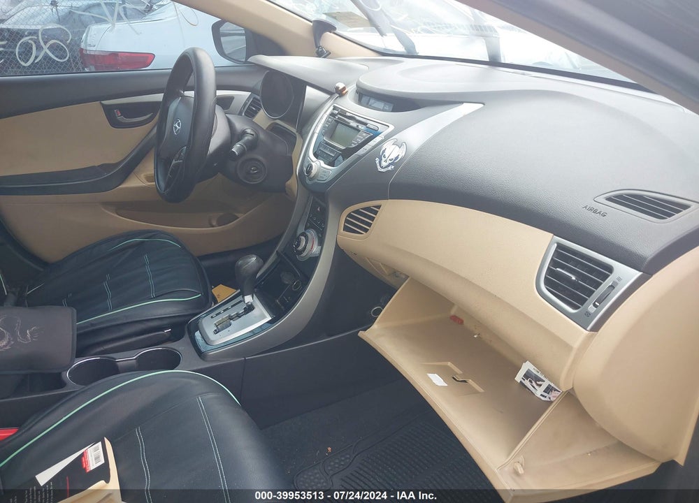 2012 HYUNDAI ELANTRA VIN: 5NPDH4AE9CH072558