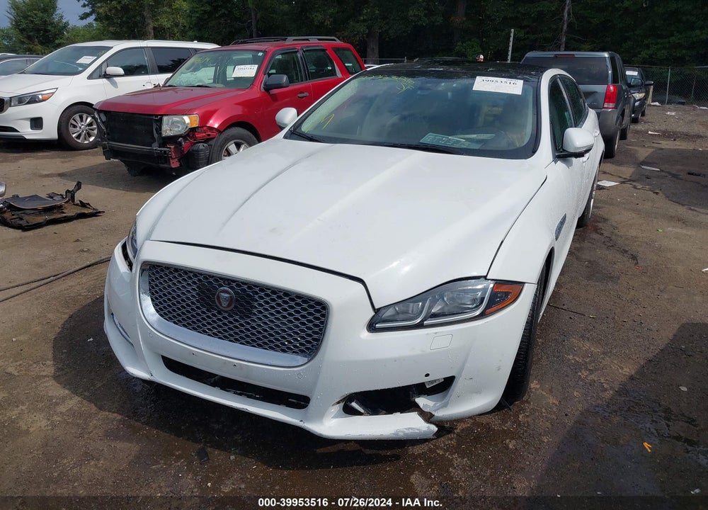 2016 JAGUAR XJ XJL PORTFOLIO VIN: SAJWJ2GD2G8V83065