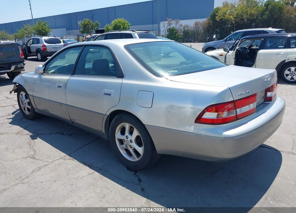 2000 LEXUS ES 300 VIN: JT8BF28G3Y5076975