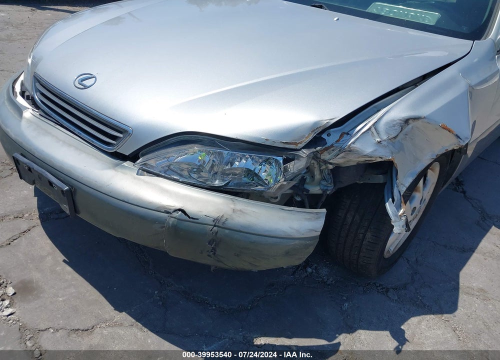 2000 LEXUS ES 300 VIN: JT8BF28G3Y5076975