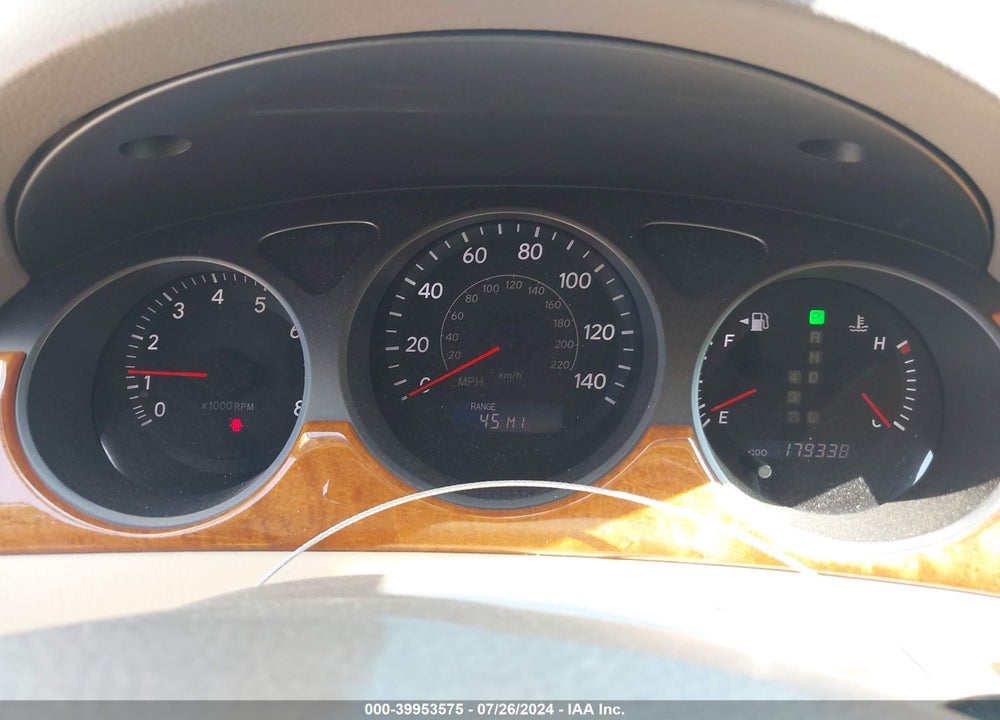 2005 LEXUS ES 330 VIN: JTHBA30G155079157
