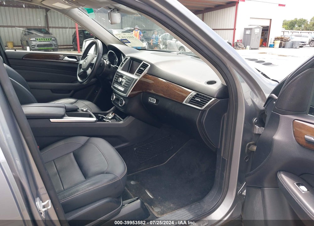 2015 MERCEDES-BENZ ML 350 VIN: 4JGDA5JB1FA570034