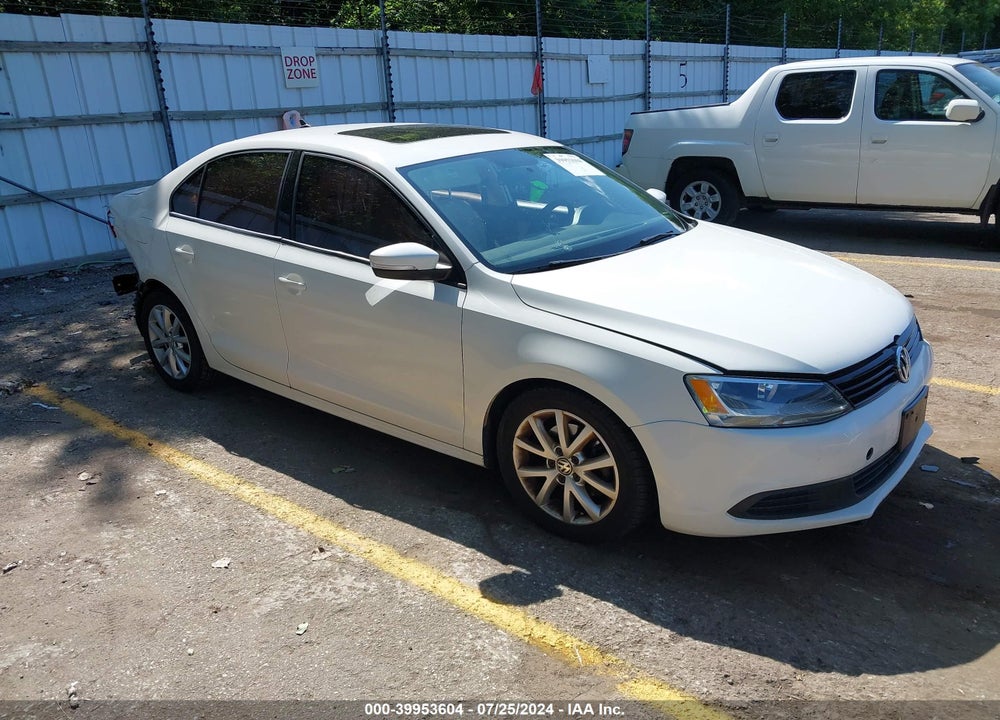 2011 VOLKSWAGEN JETTA 2.5L SE VIN: 3VWBZ7AJ0BM329468