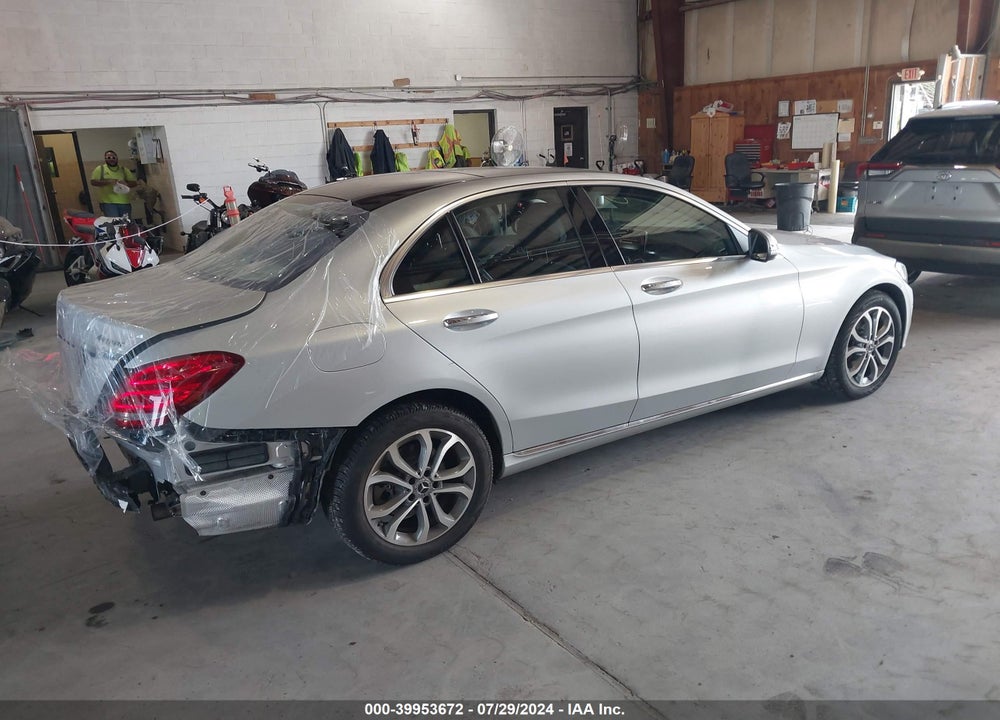 2017 MERCEDES-BENZ C 300 4MATIC/LUXURY 4MATIC/SPORT 4MATIC VIN: WDDWF4KB2HR292455