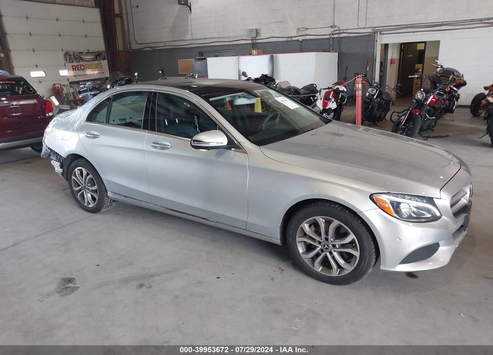 2017 MERCEDES-BENZ C 300 4MATIC/LUXURY 4MATIC/SPORT 4MATIC VIN: WDDWF4KB2HR292455