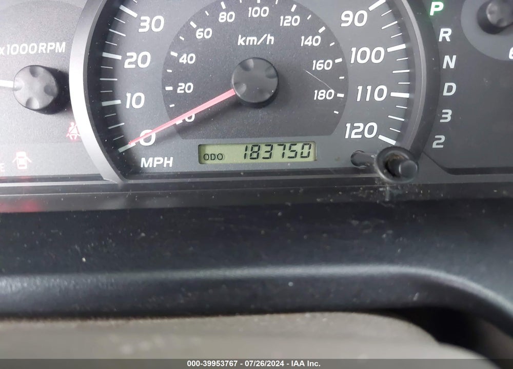2005 TOYOTA TUNDRA LIMITED V8 VIN: 5TBDT48165S472777