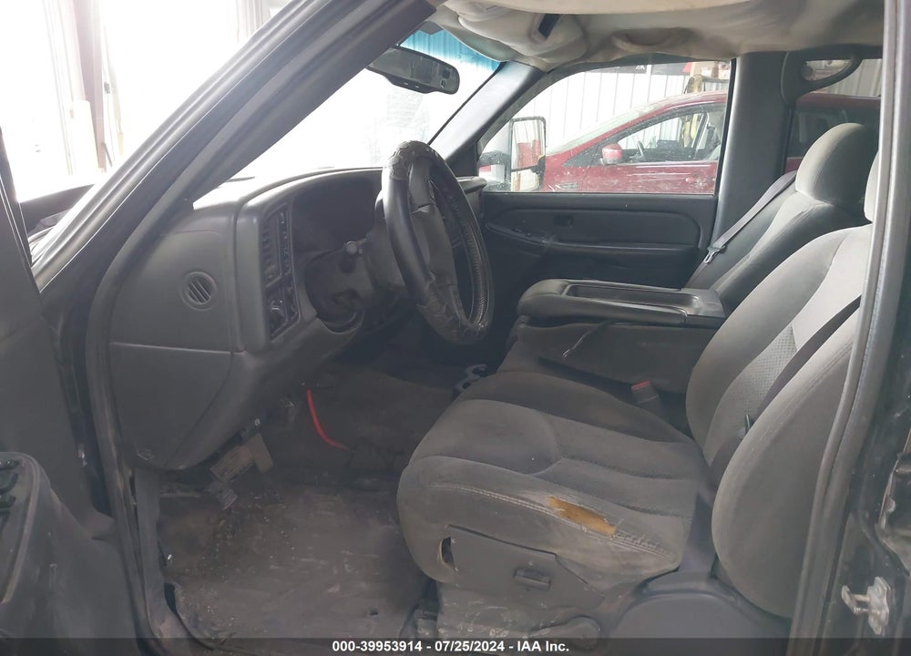 2005 CHEVROLET SILVERADO 3500 LS VIN: 1GCHK33285F889520