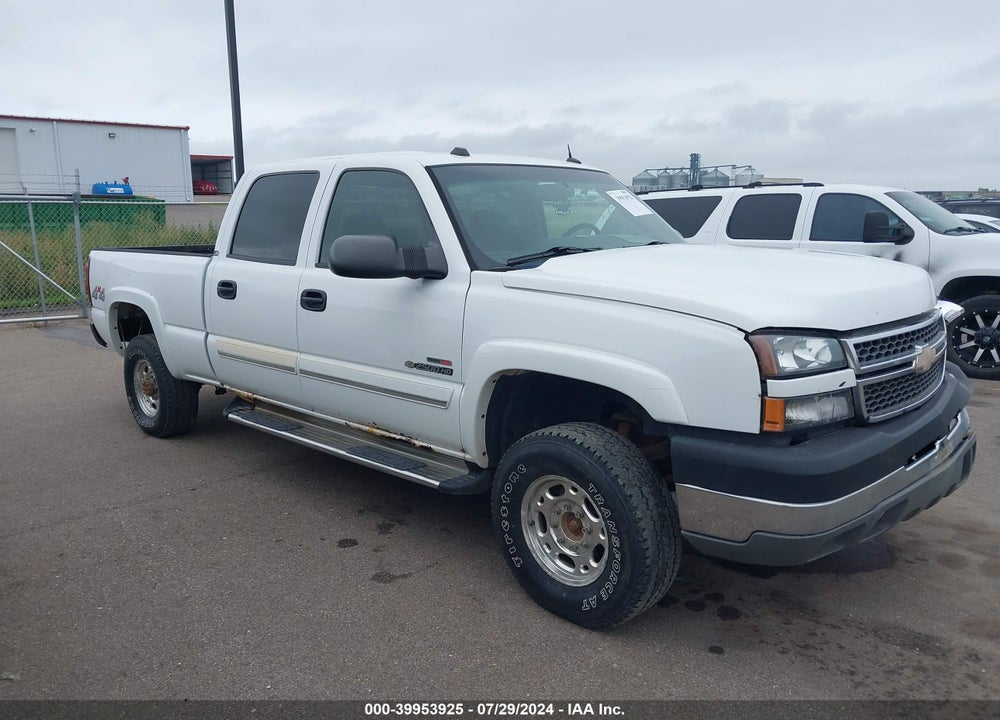 2005 CHEVROLET SILVERADO 2500HD LS VIN: 1GCHK23215F864100