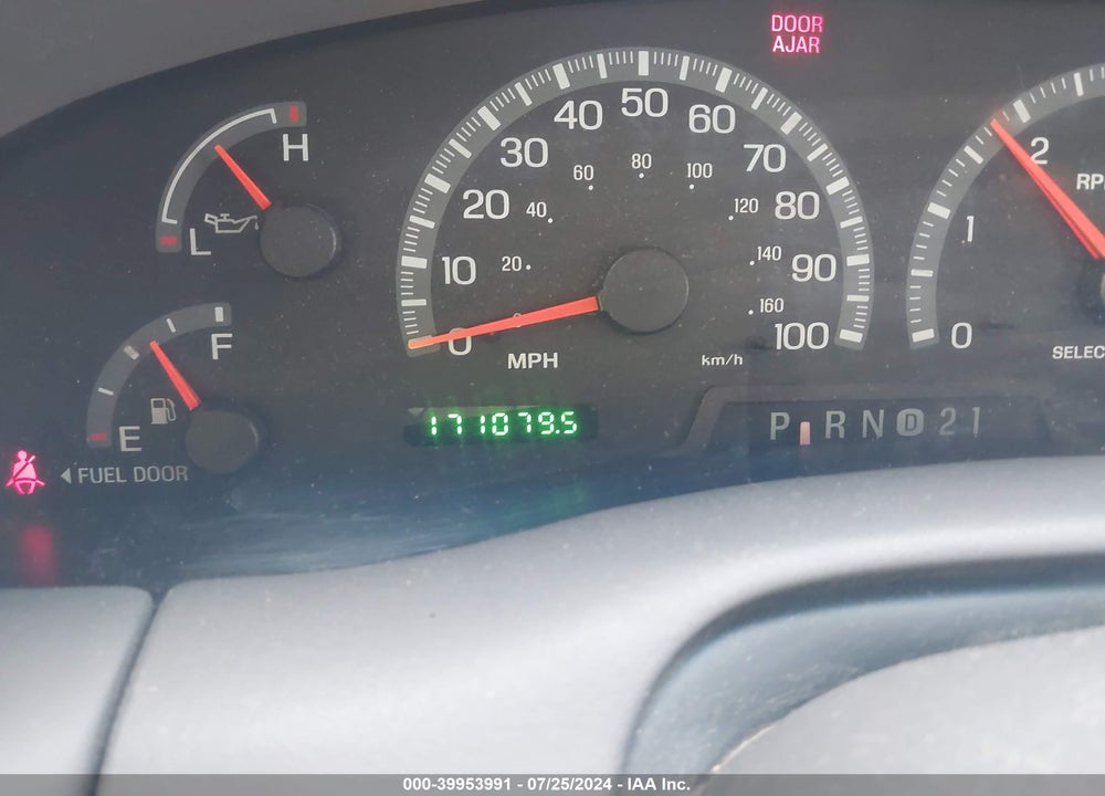 2002 FORD F-150 LARIAT/XLT VIN: 1FTRW08652KD61228