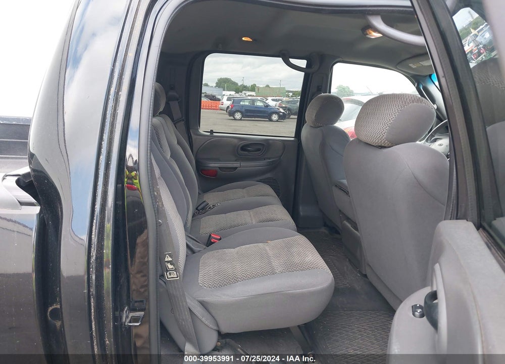 2002 FORD F-150 LARIAT/XLT VIN: 1FTRW08652KD61228