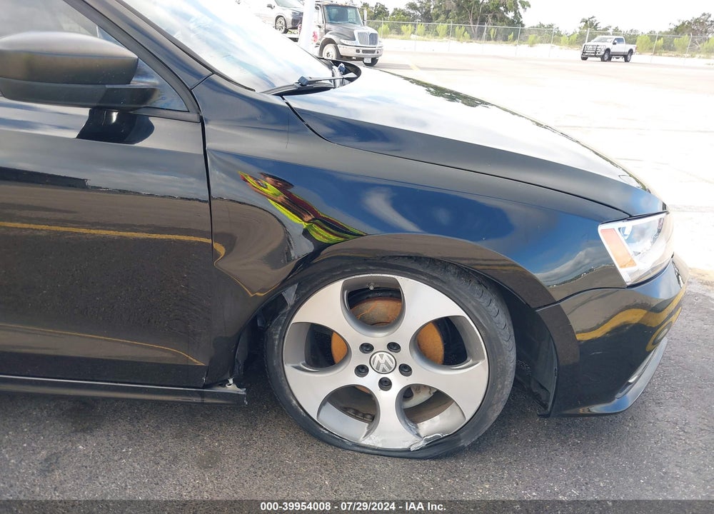 2015 VOLKSWAGEN JETTA 1.8T SE VIN: 3VWD17AJXFM314465