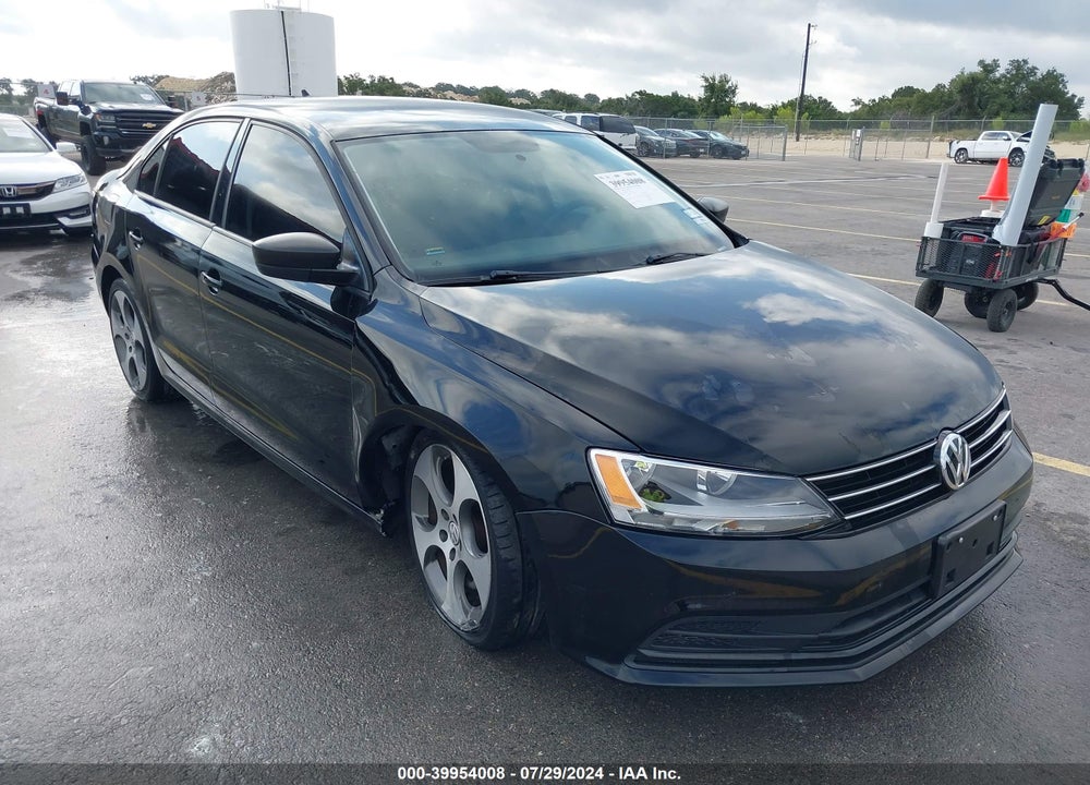 2015 VOLKSWAGEN JETTA 1.8T SE VIN: 3VWD17AJXFM314465