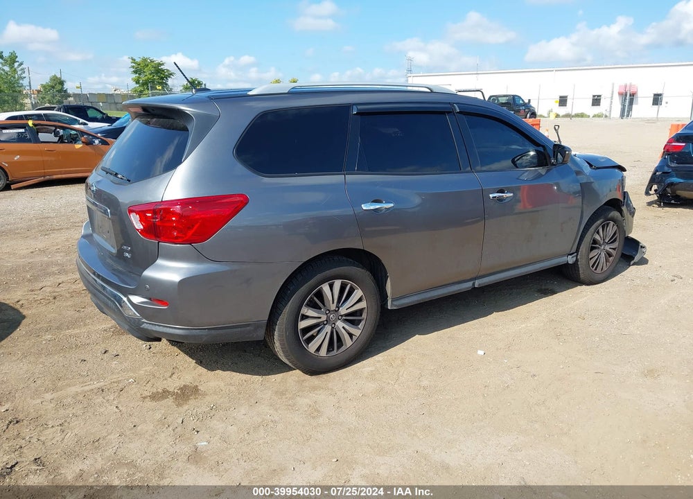 2017 NISSAN PATHFINDER SV VIN: 5N1DR2MM1HC658075