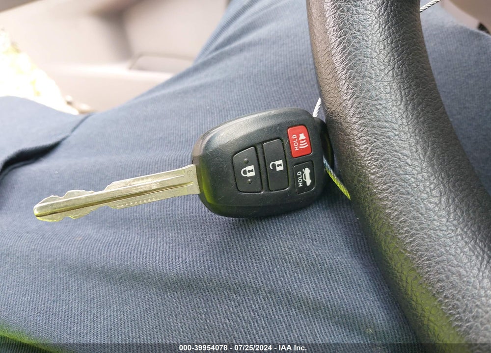2012 TOYOTA CAMRY LE VIN: 4T1BF1FK7CU074675