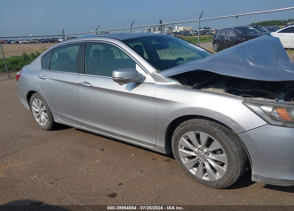 2015 HONDA ACCORD EX-L VIN: 1HGCR2F85FA105200