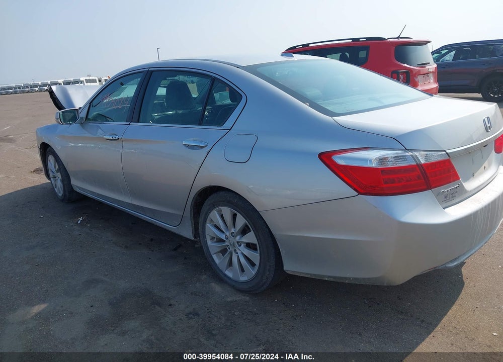 2015 HONDA ACCORD EX-L VIN: 1HGCR2F85FA105200