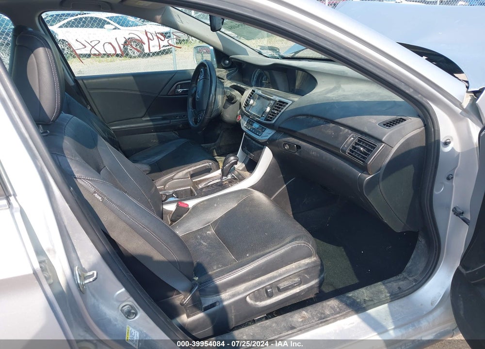 2015 HONDA ACCORD EX-L VIN: 1HGCR2F85FA105200