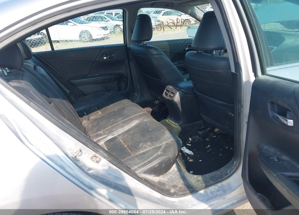 2015 HONDA ACCORD EX-L VIN: 1HGCR2F85FA105200