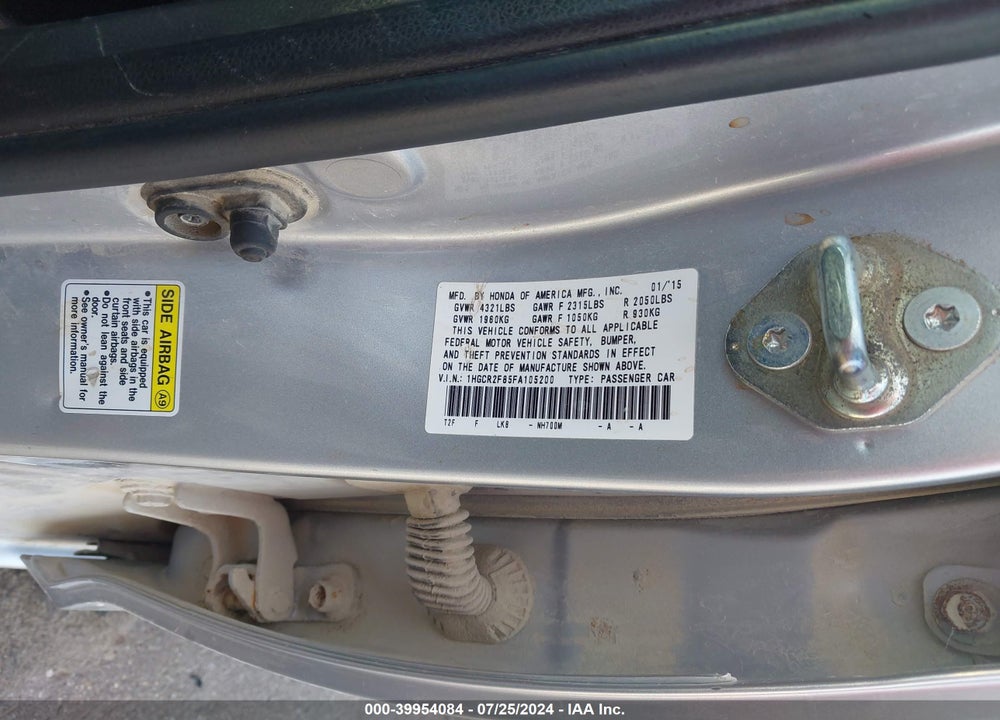 2015 HONDA ACCORD EX-L VIN: 1HGCR2F85FA105200