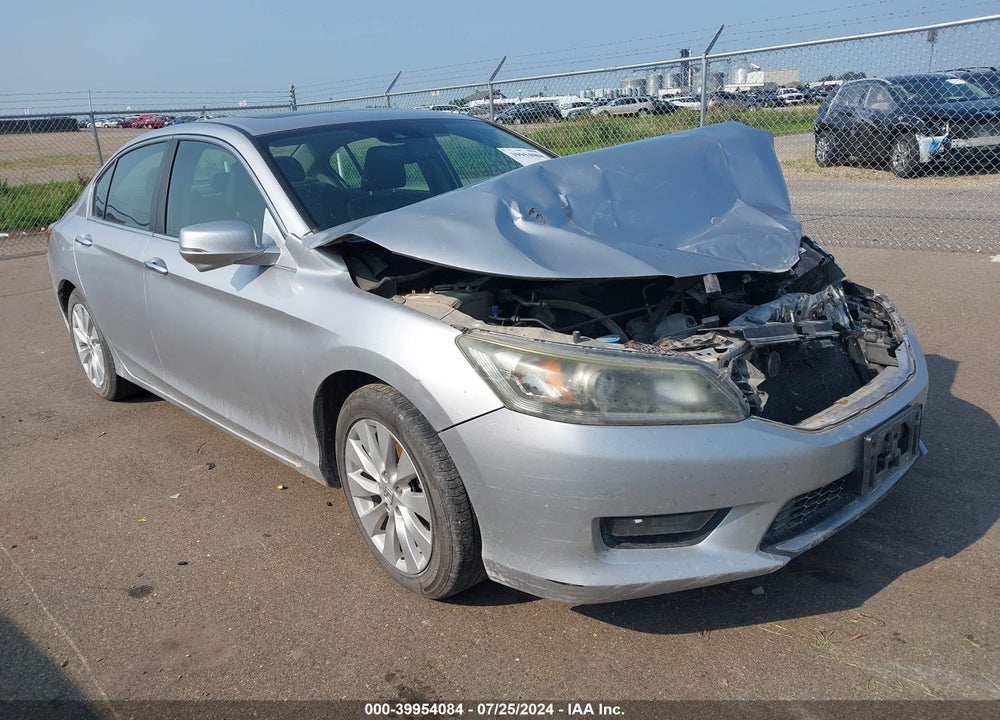 2015 HONDA ACCORD EX-L VIN: 1HGCR2F85FA105200