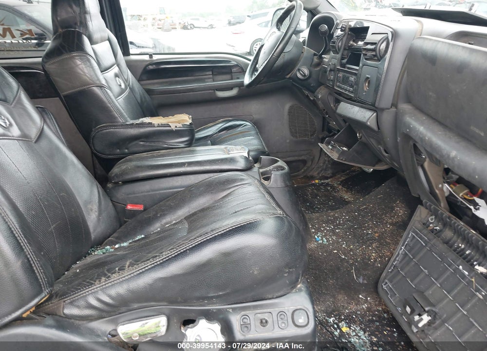 2005 FORD F-350 LARIAT/XL/XLT VIN: 1FTWW31P25EC35449