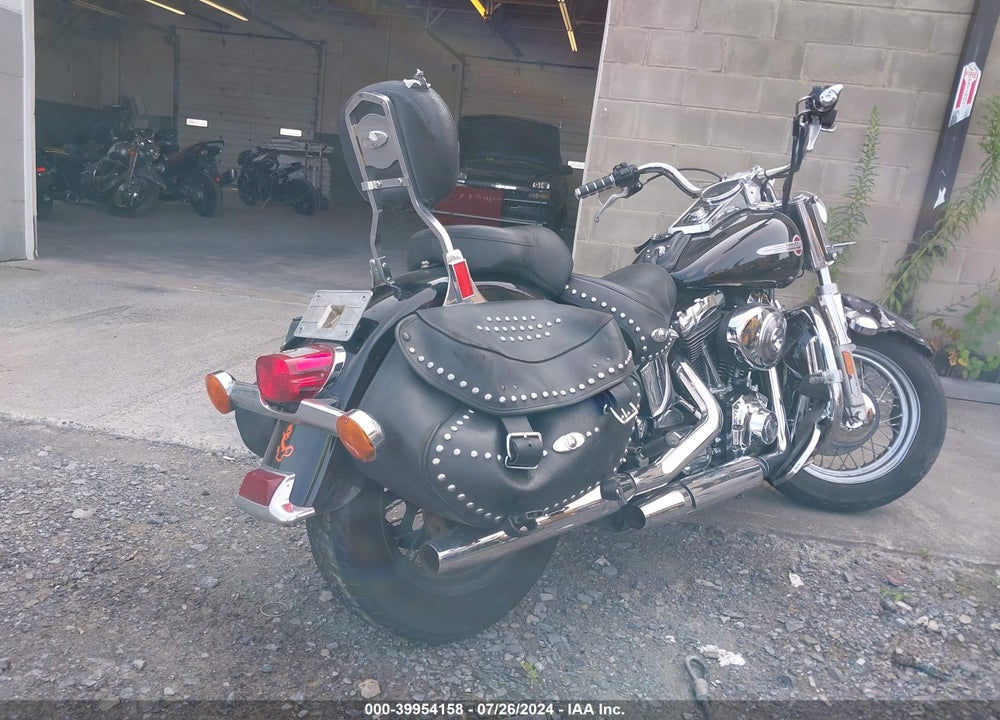 2002 HARLEY-DAVIDSON FLSTCI VIN: 1HD1BWB1X2Y038510