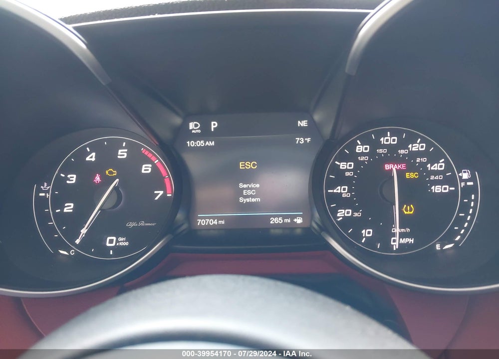 2017 ALFA ROMEO GIULIA RWD VIN: ZARFAEBN1H7544027
