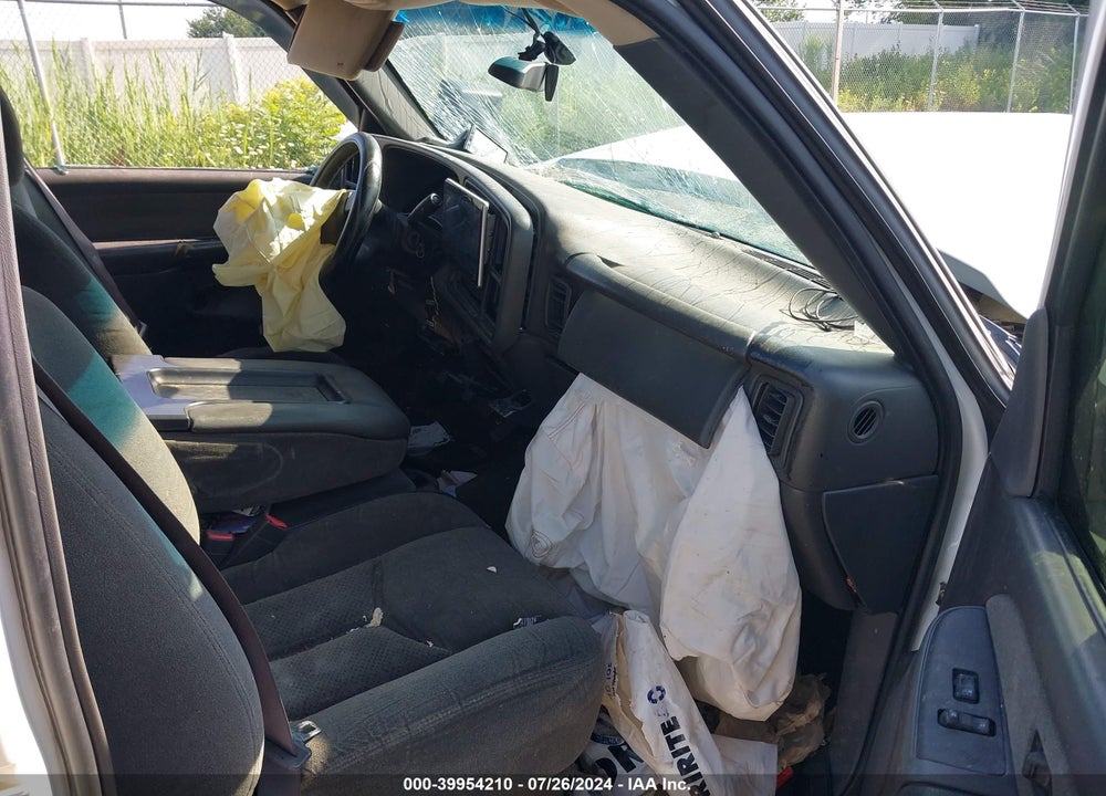 2003 CHEVROLET SILVERADO 2500HD LS VIN: 1GCHK23U93F162699