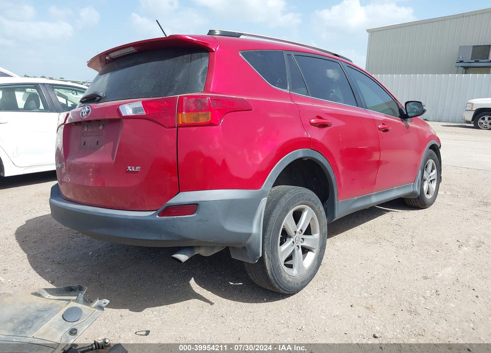 2015 TOYOTA RAV4 XLE VIN: 2T3WFREVXFW217402
